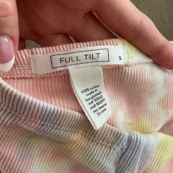 Tilly’s Crop tube Top Tie Dye - Picture 2 of 4